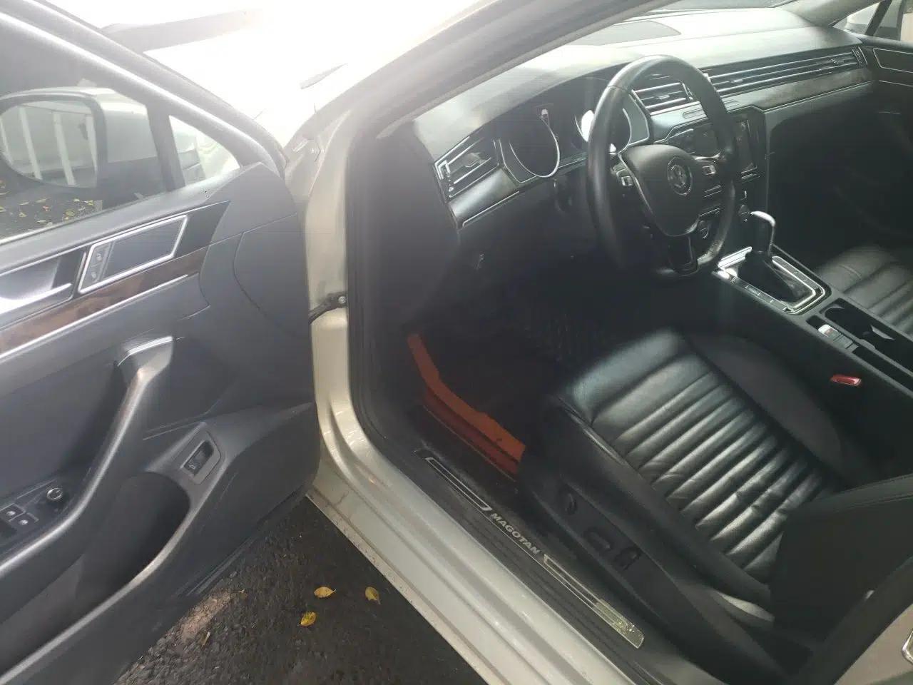 Volkswagen Magotan 2019 330TSI DSG Luxury Version China VI Standard — миниатюра 16