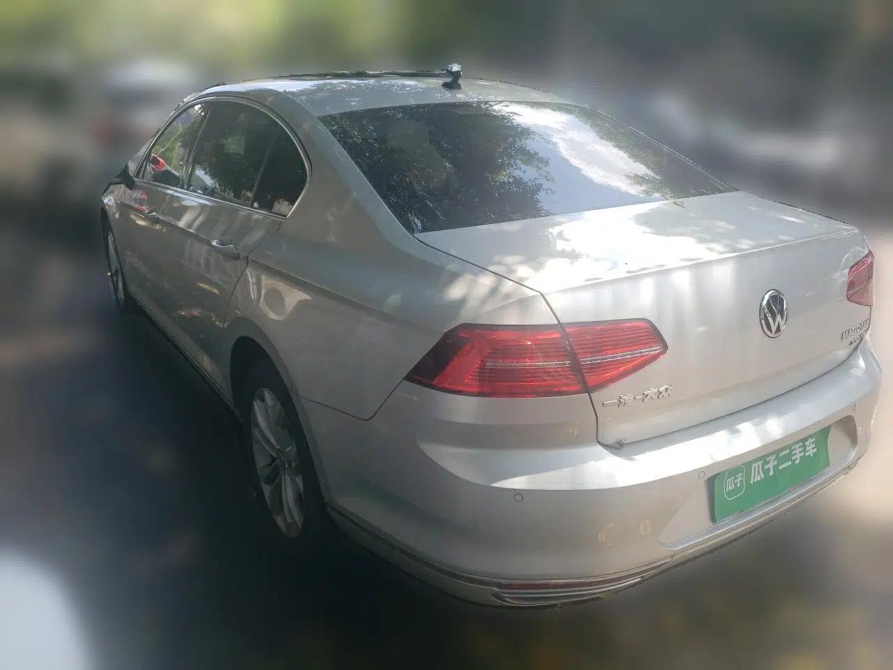 Volkswagen Magotan 2019 330TSI DSG Luxury Version China VI Standard — миниатюра 4