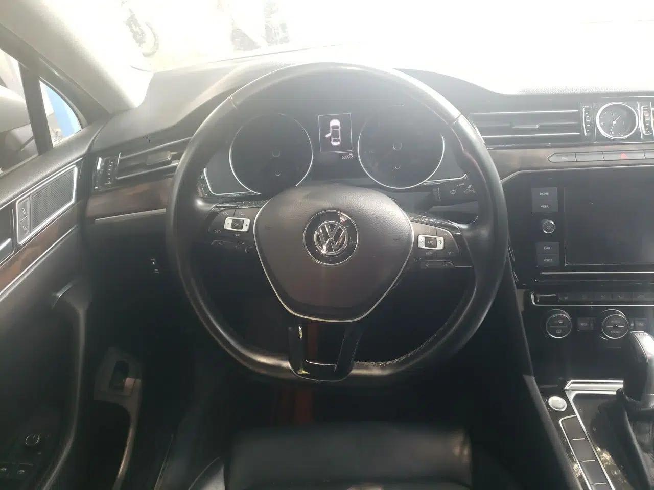 Volkswagen Magotan 2019 330TSI DSG Luxury Version China VI Standard — миниатюра 10