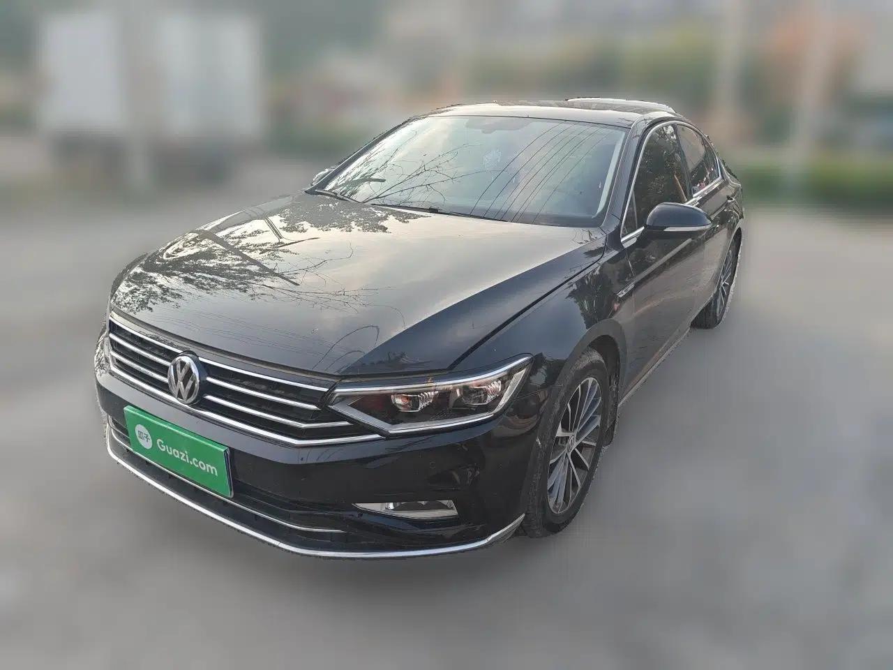 Volkswagen Magotan 2020 330TSI DSG Luxury Edition — миниатюра 1