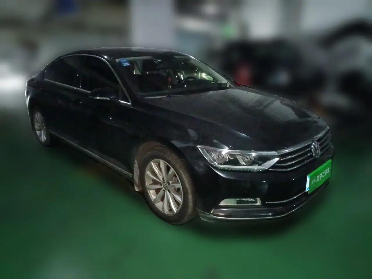 Volkswagen Magotan 2019 330TSI DSG Leading Model China VI Standard — миниатюра 3