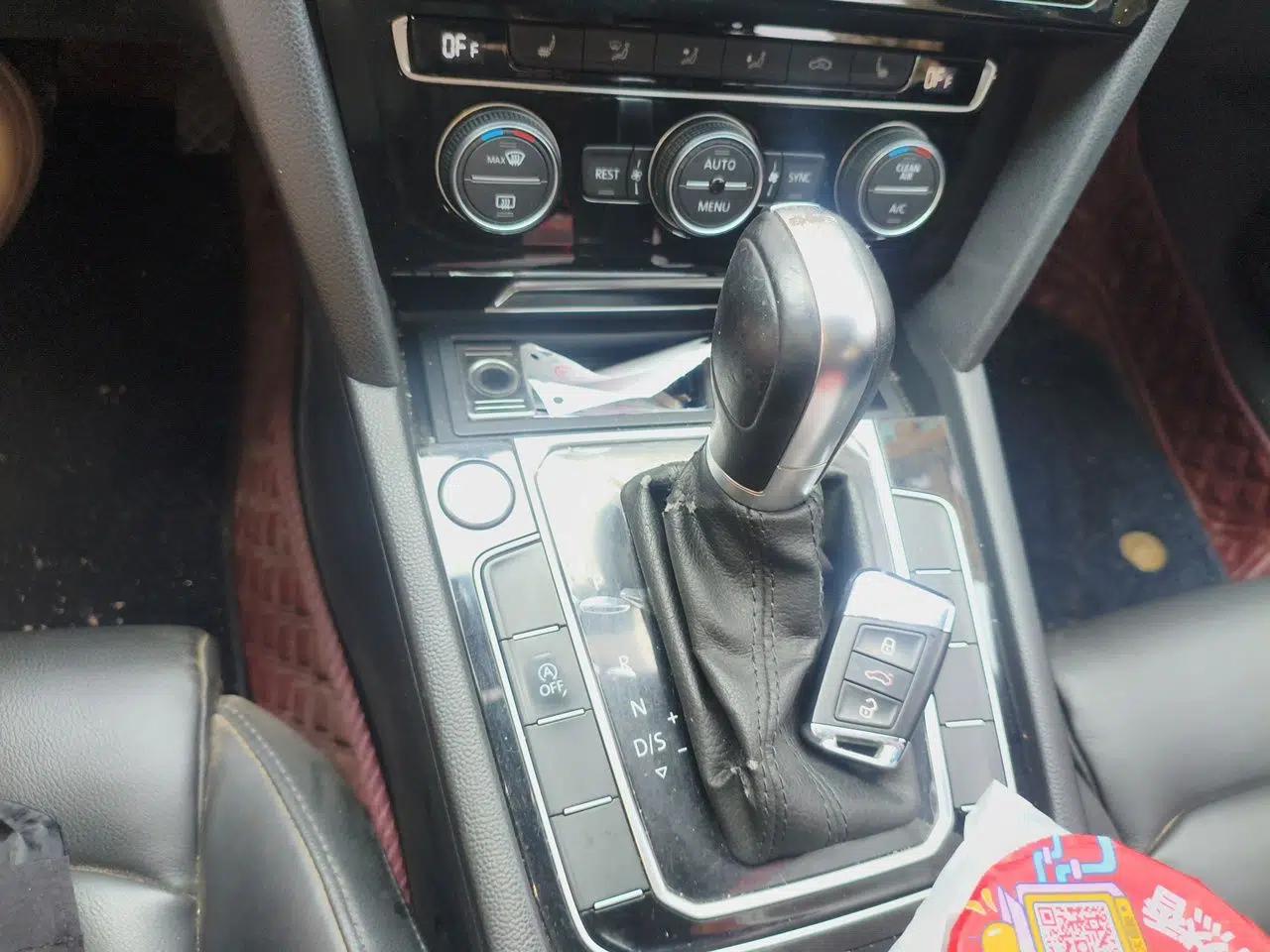 Volkswagen Magotan 2019 330TSI DSG Leading Model China VI Standard — миниатюра 14