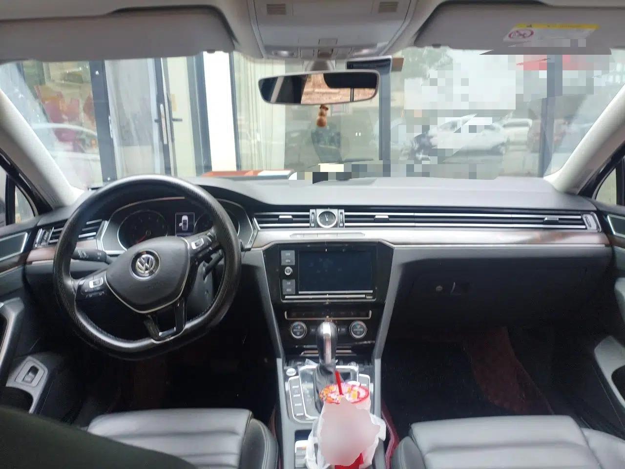 Volkswagen Magotan 2019 330TSI DSG Leading Model China VI Standard — миниатюра 9