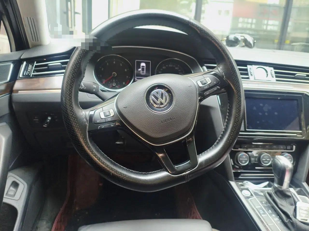 Volkswagen Magotan 2019 330TSI DSG Leading Model China VI Standard — миниатюра 10