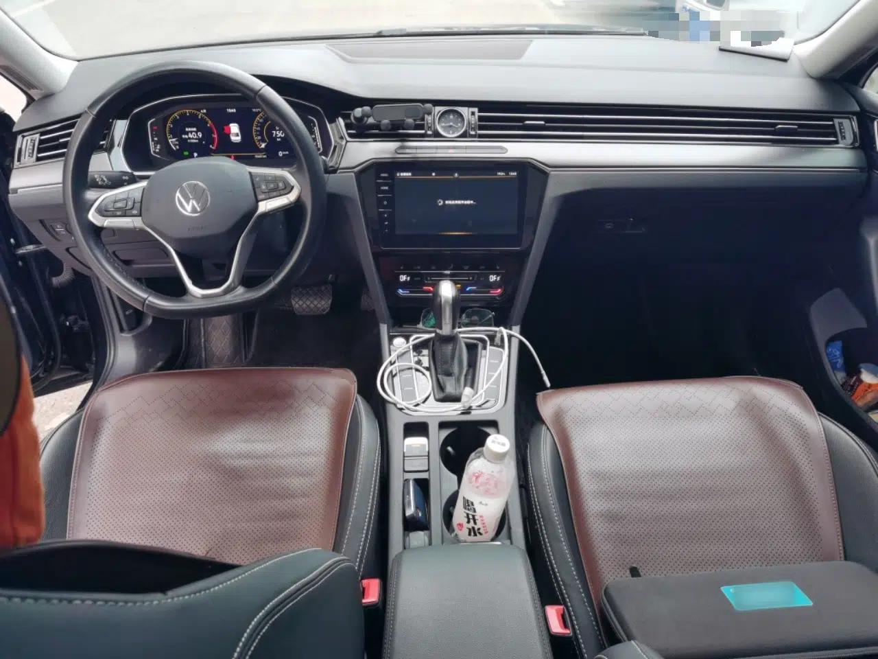 Volkswagen Magotan 2021 330TSI DSG 30th Anniversary Edition — миниатюра 9