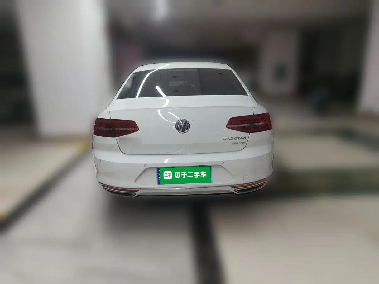 Volkswagen Magotan 2017 330TSI DSG Luxury Model — миниатюра 5