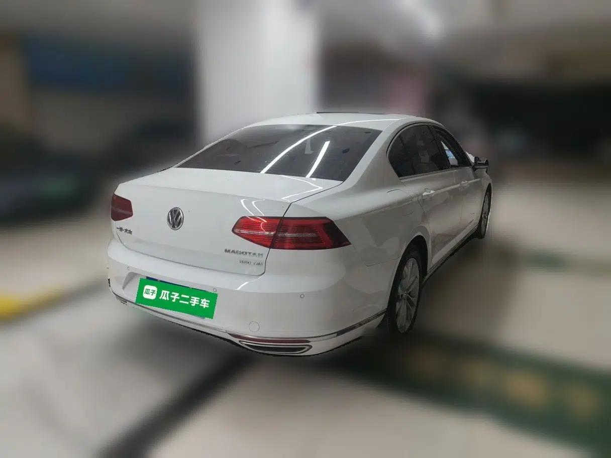 Volkswagen Magotan 2017 330TSI DSG Luxury Model — миниатюра 6