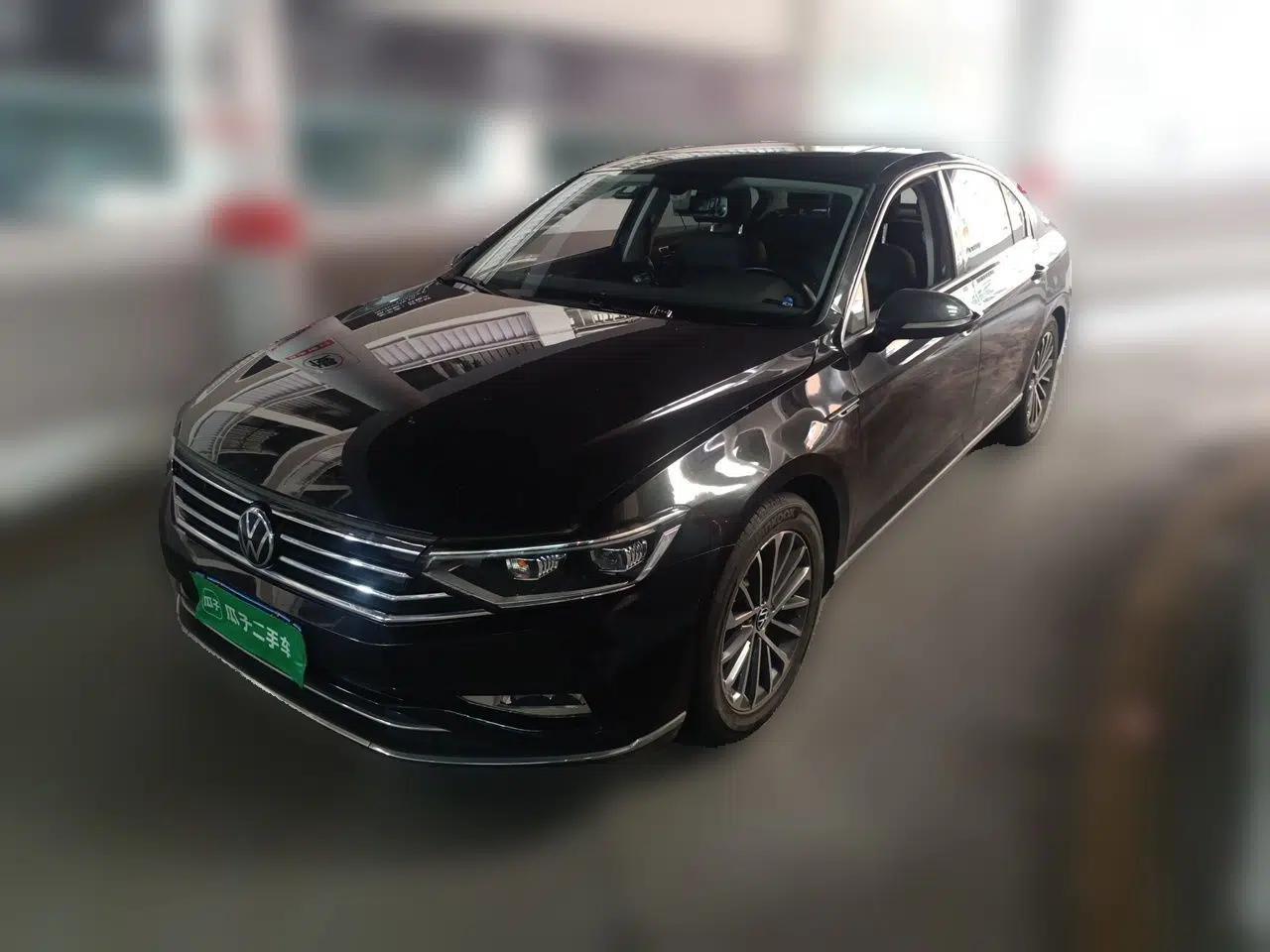 Volkswagen Magotan 2020 330TSI DSG Luxury Edition — миниатюра 1