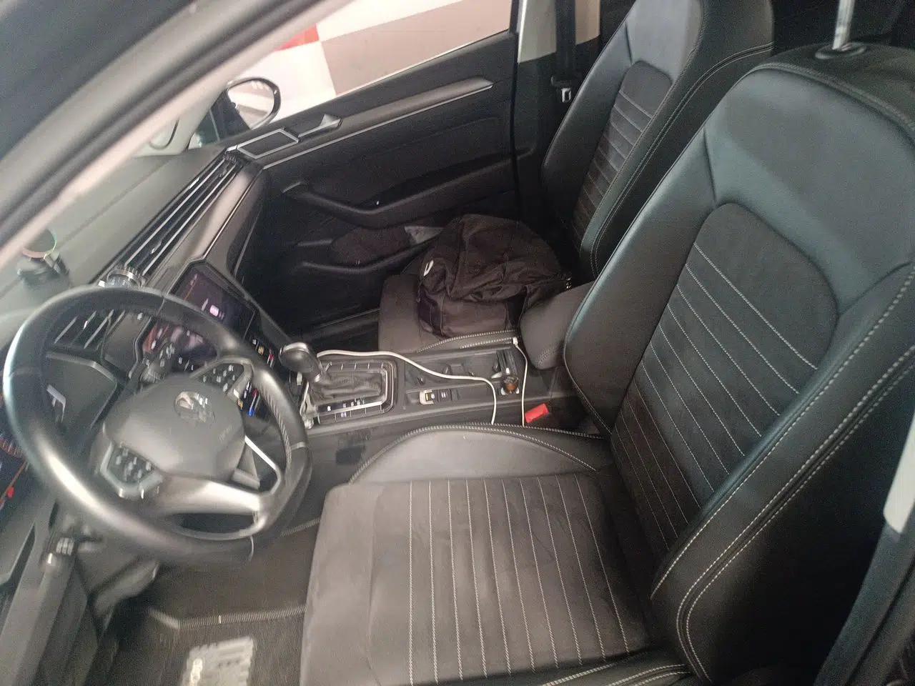 Volkswagen Magotan 2020 330TSI DSG Luxury Edition — миниатюра 15