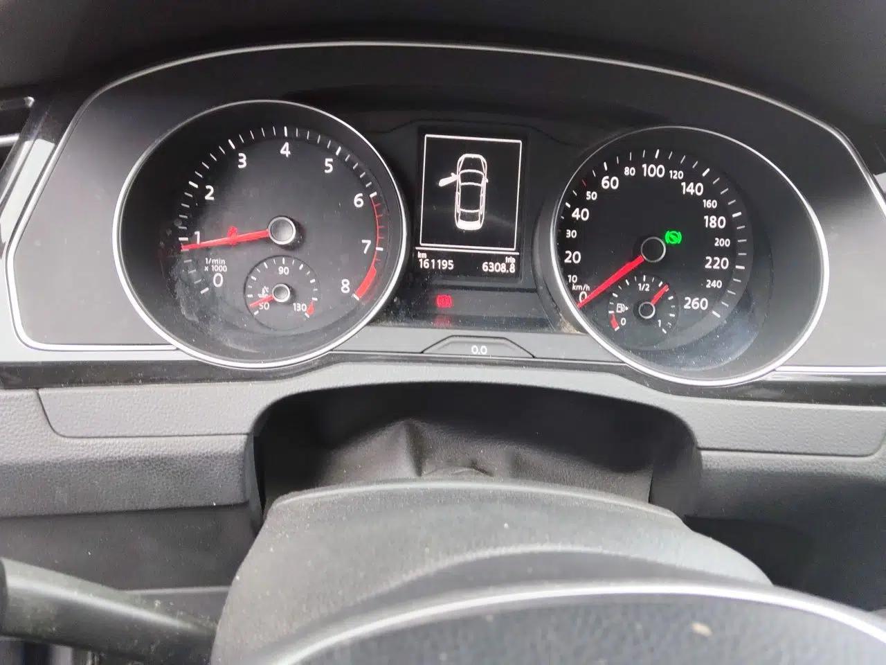 Volkswagen Magotan 2017 330TSI DSG Luxury Model — миниатюра 12