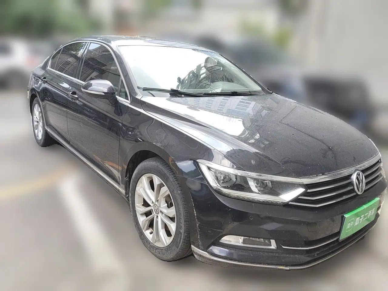 Volkswagen Magotan 2017 330TSI DSG Luxury Model — миниатюра 3