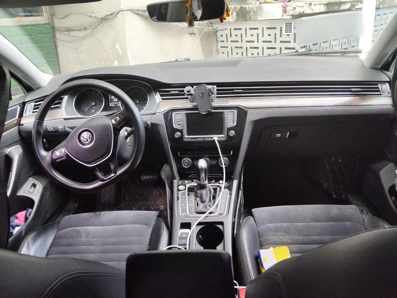 Volkswagen Magotan 2017 330TSI DSG Luxury Model — миниатюра 9