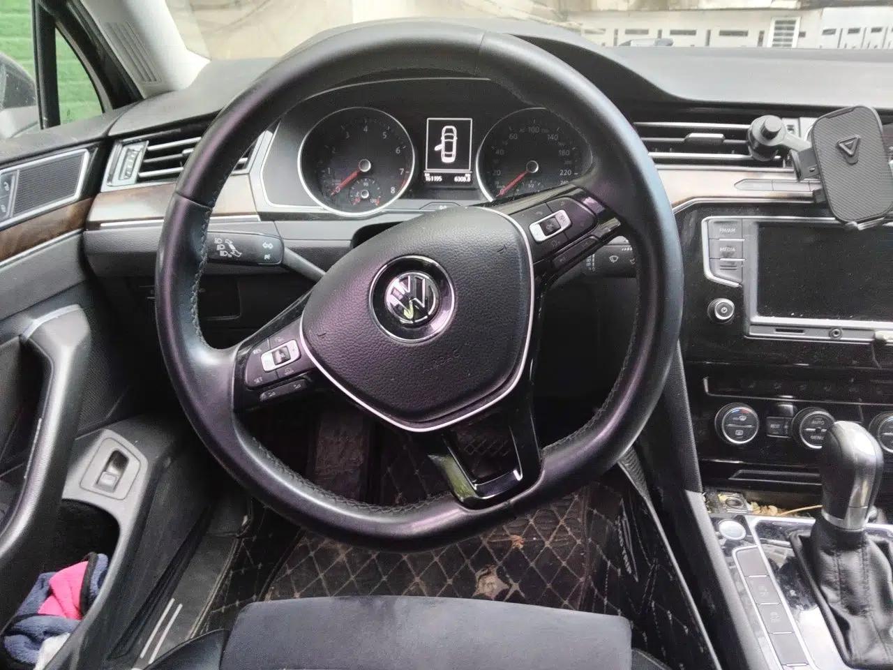 Volkswagen Magotan 2017 330TSI DSG Luxury Model — миниатюра 10