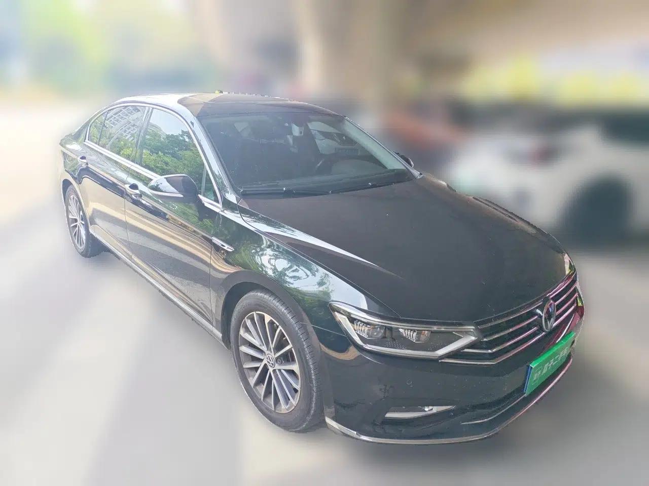 Volkswagen Magotan 2020 330TSI DSG Luxury Edition — миниатюра 3