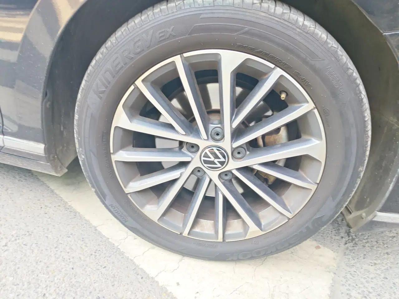 Volkswagen Magotan 2020 330TSI DSG Luxury Edition — миниатюра 8