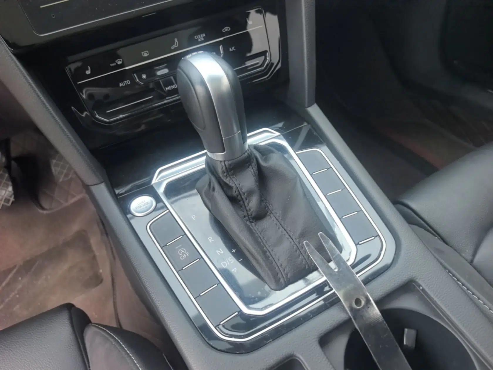Volkswagen Magotan 2020 330TSI DSG Leading Model — миниатюра 16