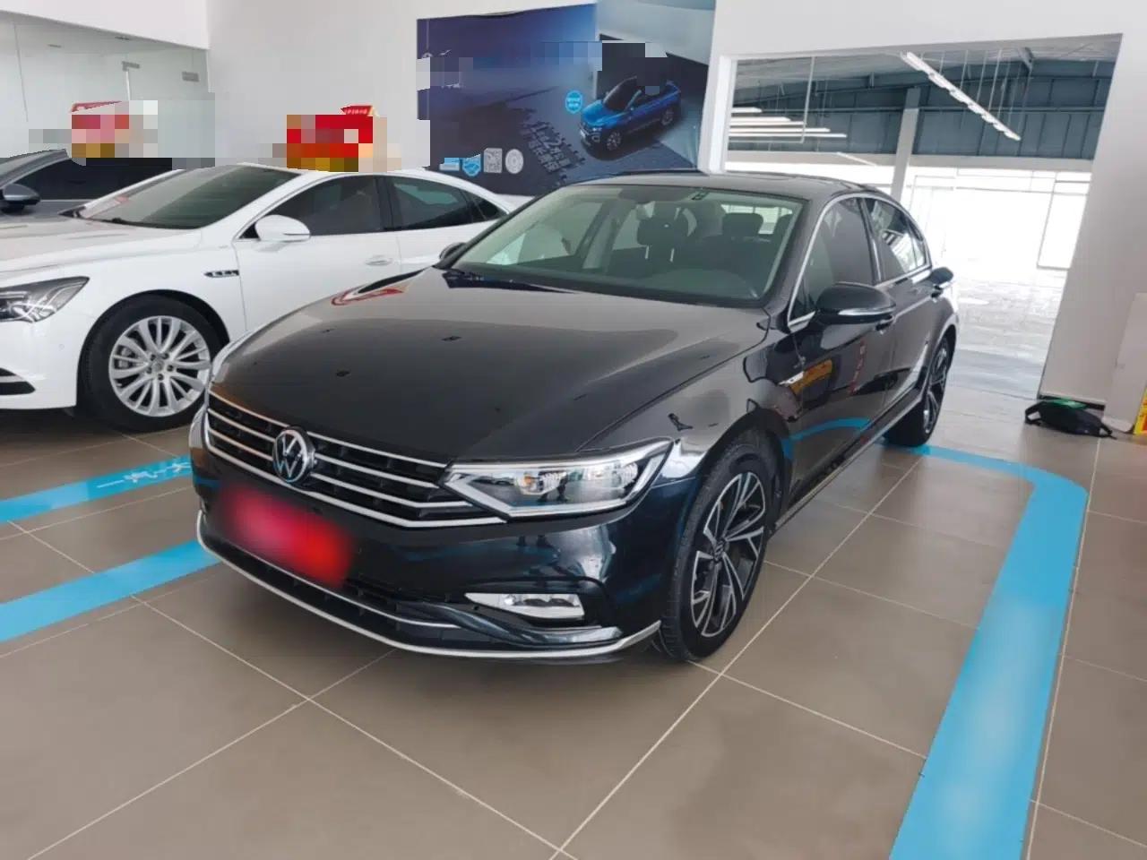 Volkswagen Magotan 2020 330TSI DSG Luxury Edition — миниатюра 1