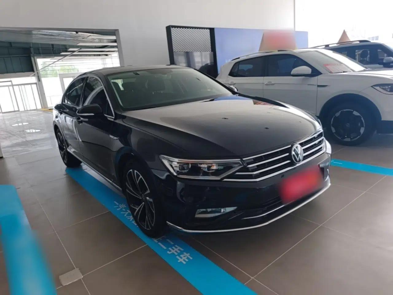 Volkswagen Magotan 2020 330TSI DSG Luxury Edition — миниатюра 3