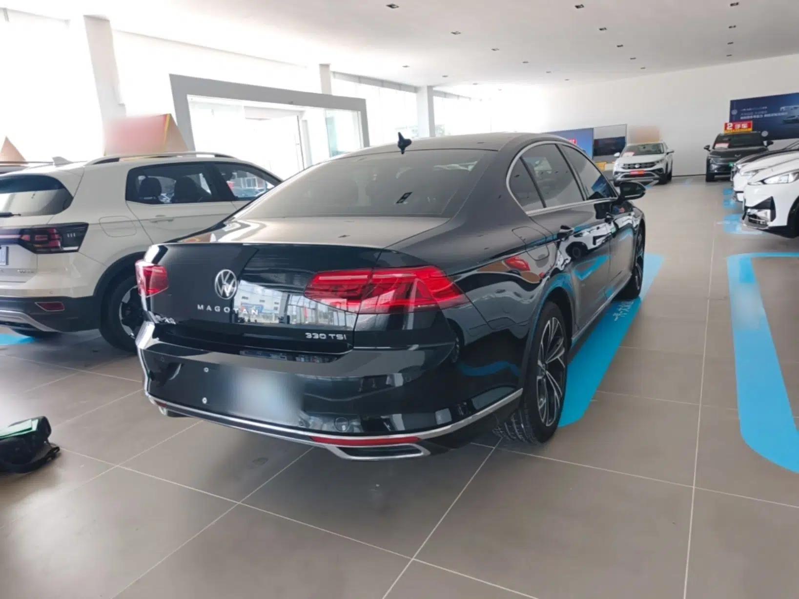 Volkswagen Magotan 2020 330TSI DSG Luxury Edition — миниатюра 6