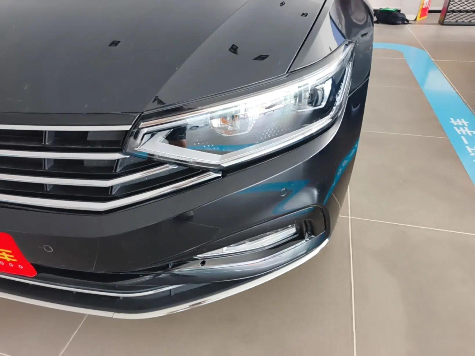 Volkswagen Magotan 2020 330TSI DSG Luxury Edition — миниатюра 8