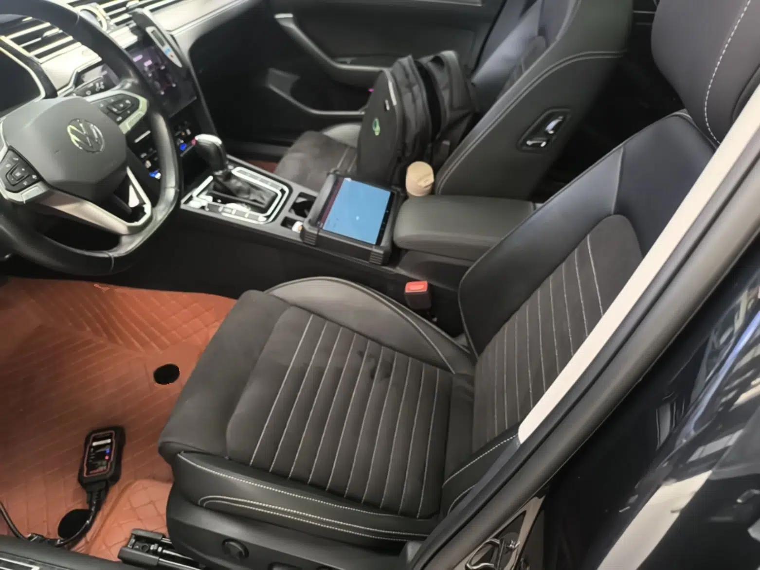 Volkswagen Magotan 2020 330TSI DSG Leading Model — миниатюра 17
