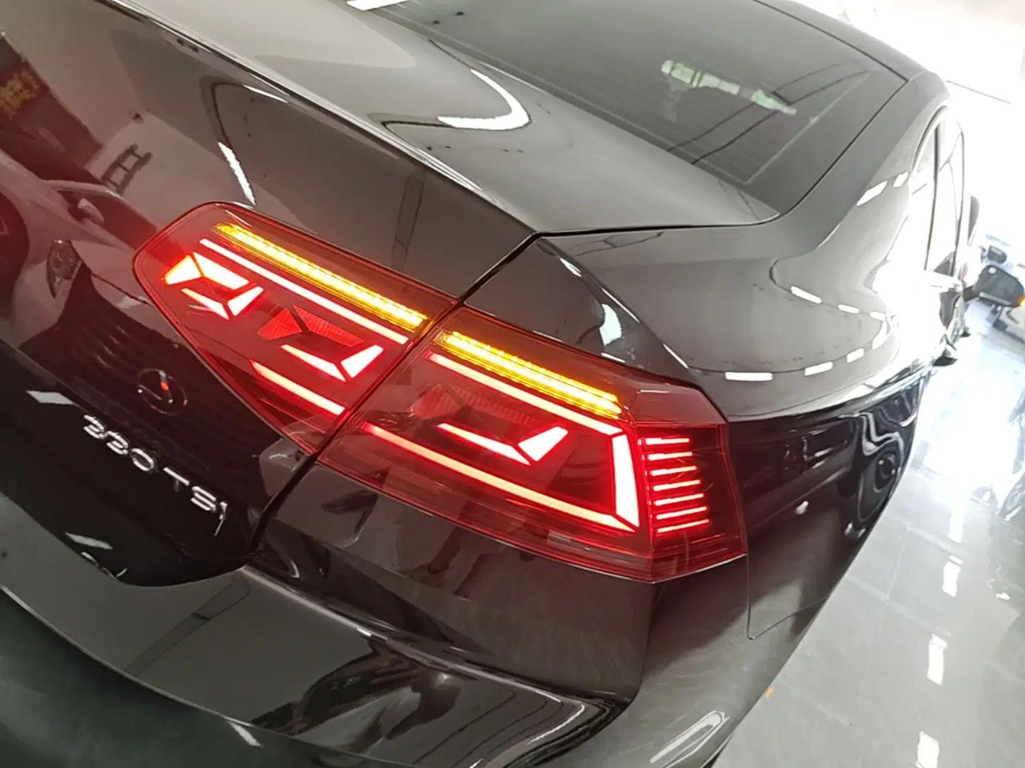 Volkswagen Magotan 2023 2 Million Units Limited Edition 330TSI DSG Leading Version — миниатюра 9