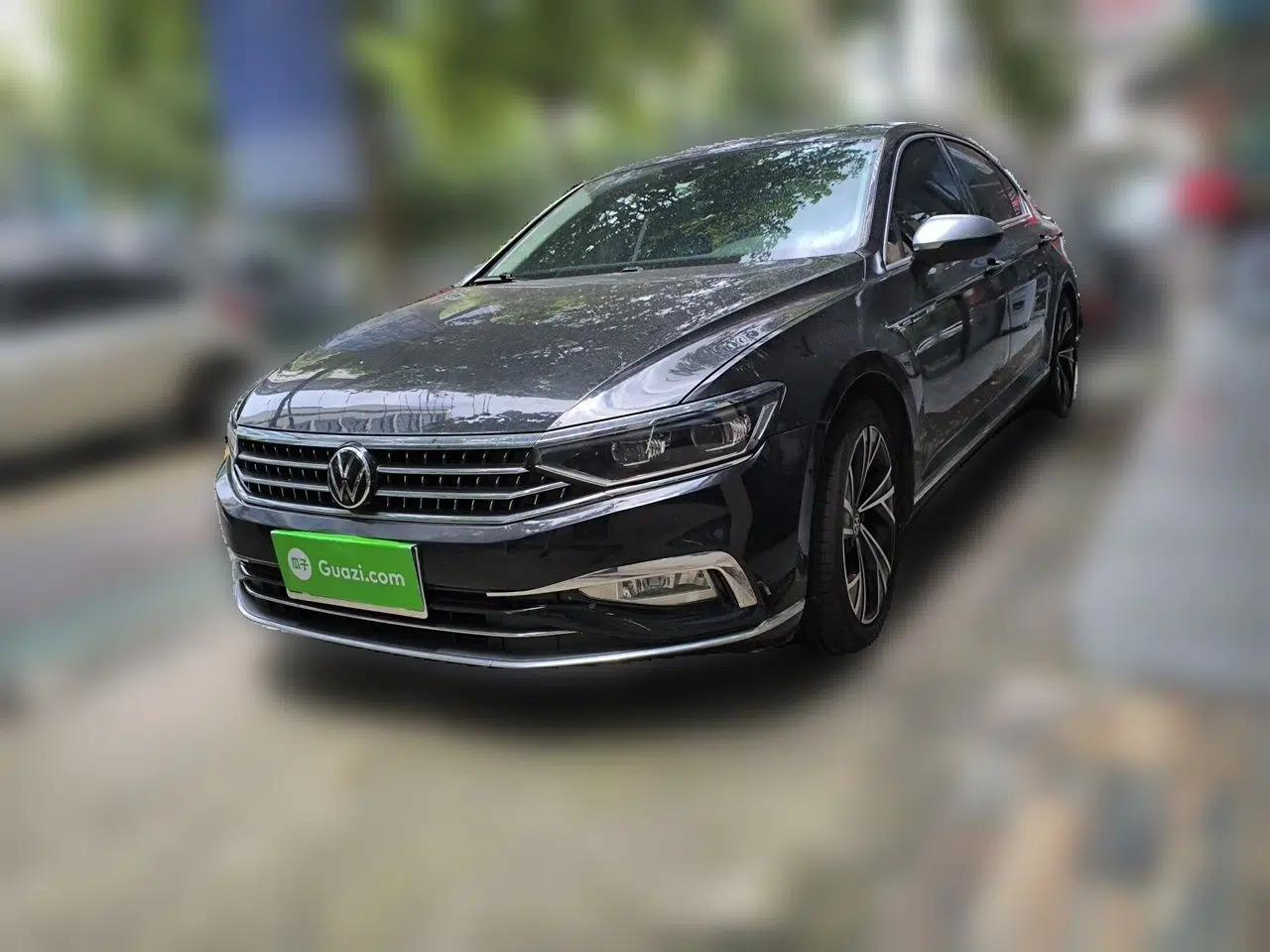 Volkswagen Magotan 2020 330TSI DSG Luxury Edition — миниатюра 1