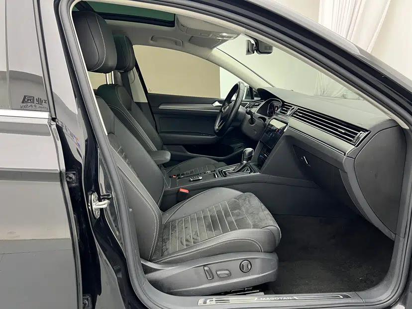 Volkswagen Magotan 2020 330TSI DSG Luxury Edition — миниатюра 19