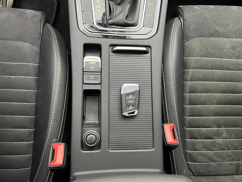 Volkswagen Magotan 2020 330TSI DSG Luxury Edition — миниатюра 21