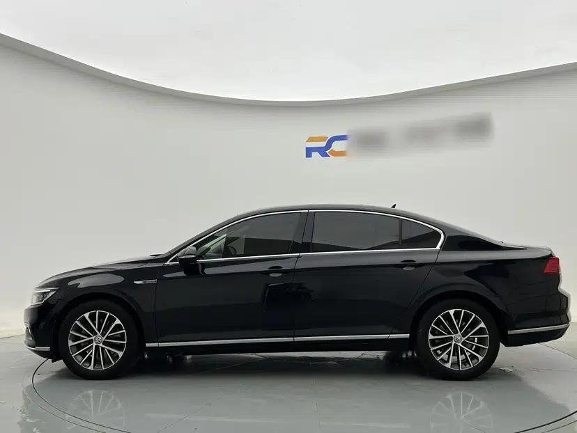 Volkswagen Magotan 2020 330TSI DSG Luxury Edition — миниатюра 4