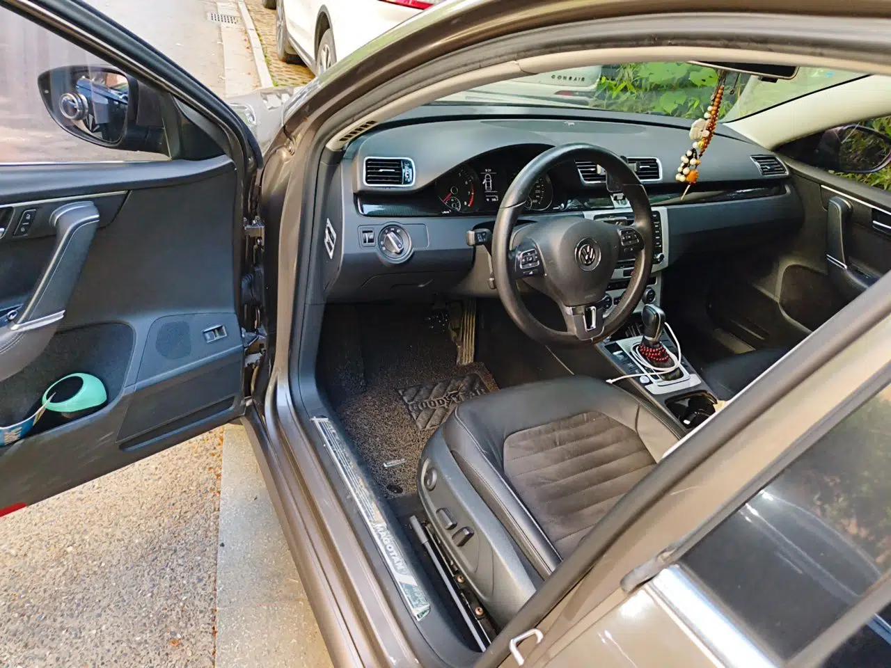 Volkswagen Magotan 2015 Facelift 1.8TSI Luxury Model — миниатюра 16