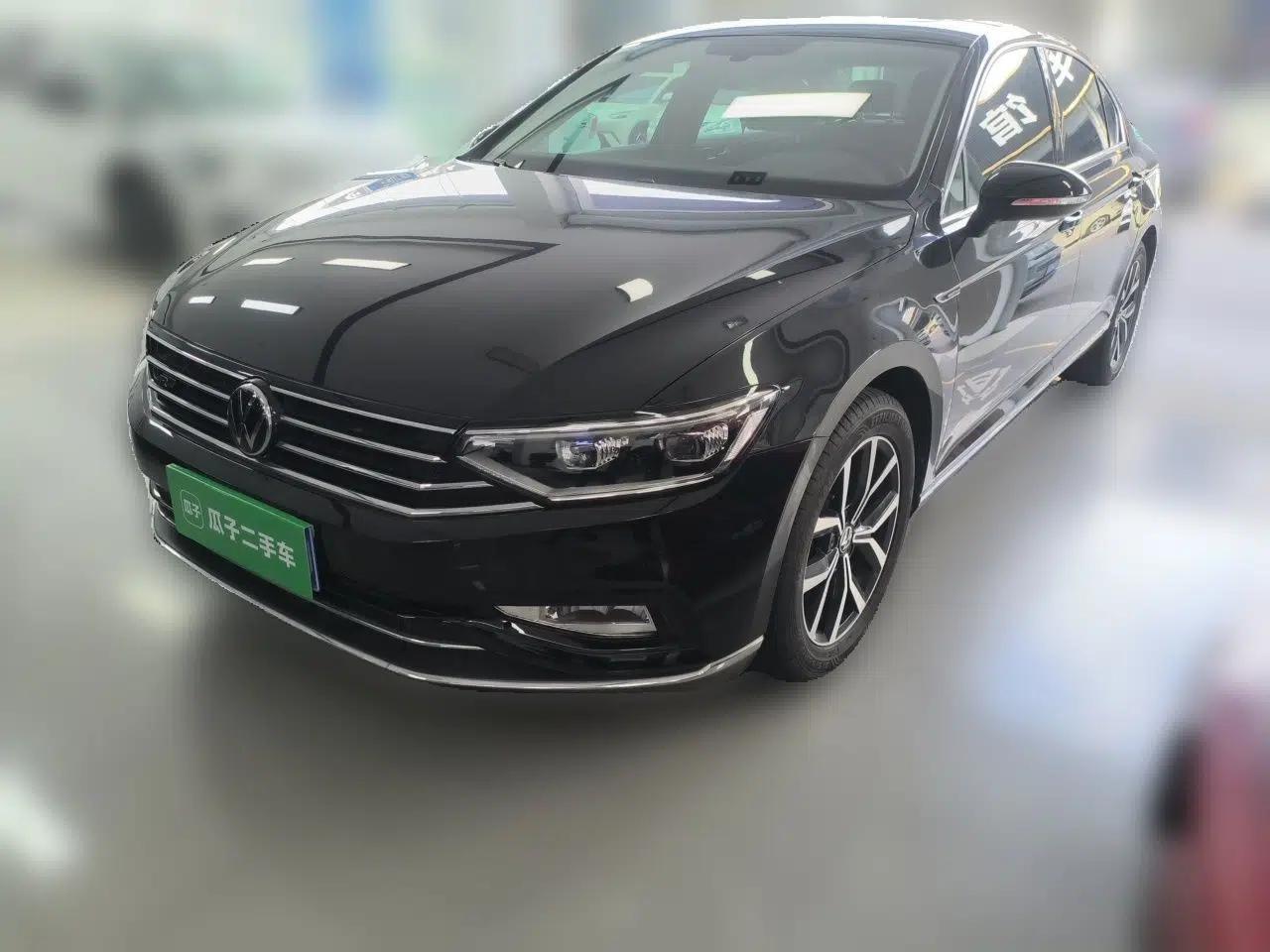 Volkswagen Magotan 2020 330TSI DSG Luxury Edition — миниатюра 1