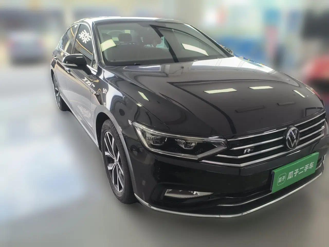 Volkswagen Magotan 2020 330TSI DSG Luxury Edition — миниатюра 3