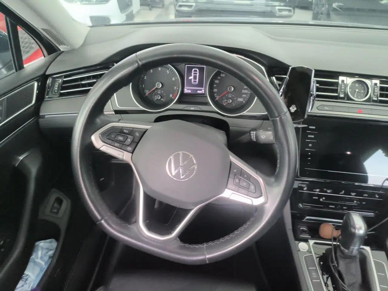 Volkswagen Magotan 2020 330TSI DSG Luxury Edition — миниатюра 10
