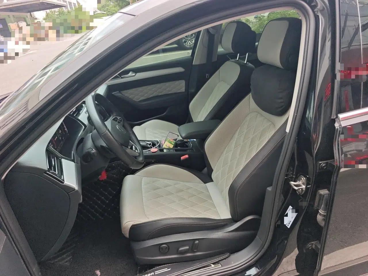 Volkswagen Magotan 2023 2 Million Units Commemorative Edition 330TSI DSG Luxury Version — миниатюра 15