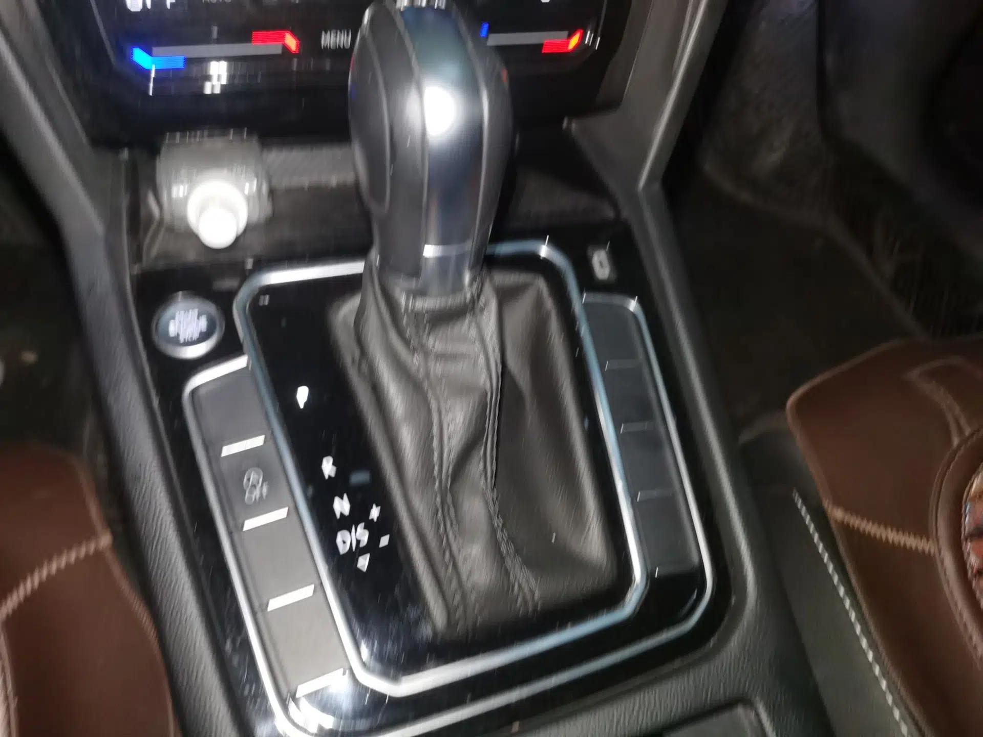 Volkswagen Magotan 2020 330TSI DSG Luxury Edition — миниатюра 14