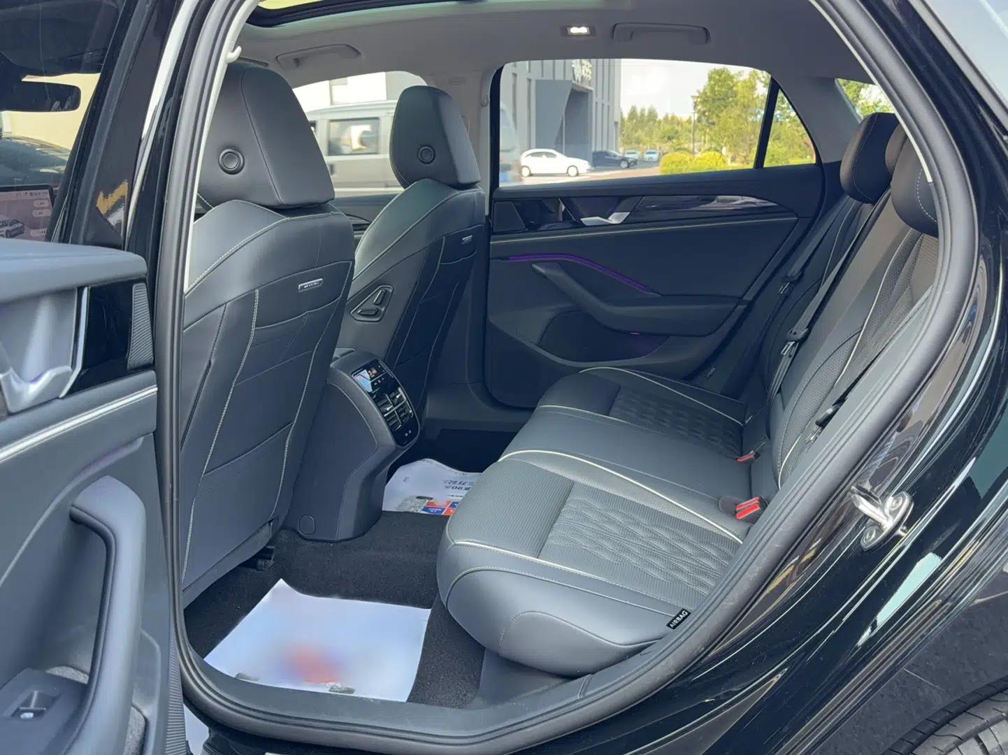 Volkswagen Magotan 2024 380TSI DSG Prestige Edition DaMai Package — миниатюра 25