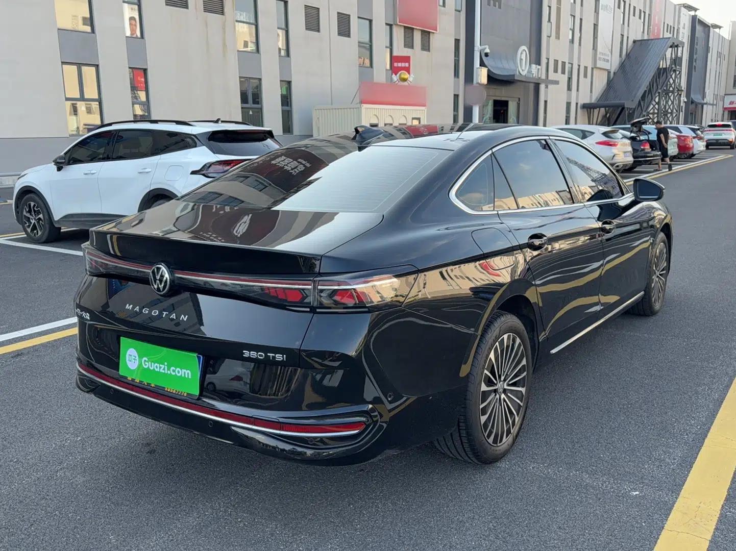 Volkswagen Magotan 2024 380TSI DSG Prestige Edition DaMai Package — миниатюра 5