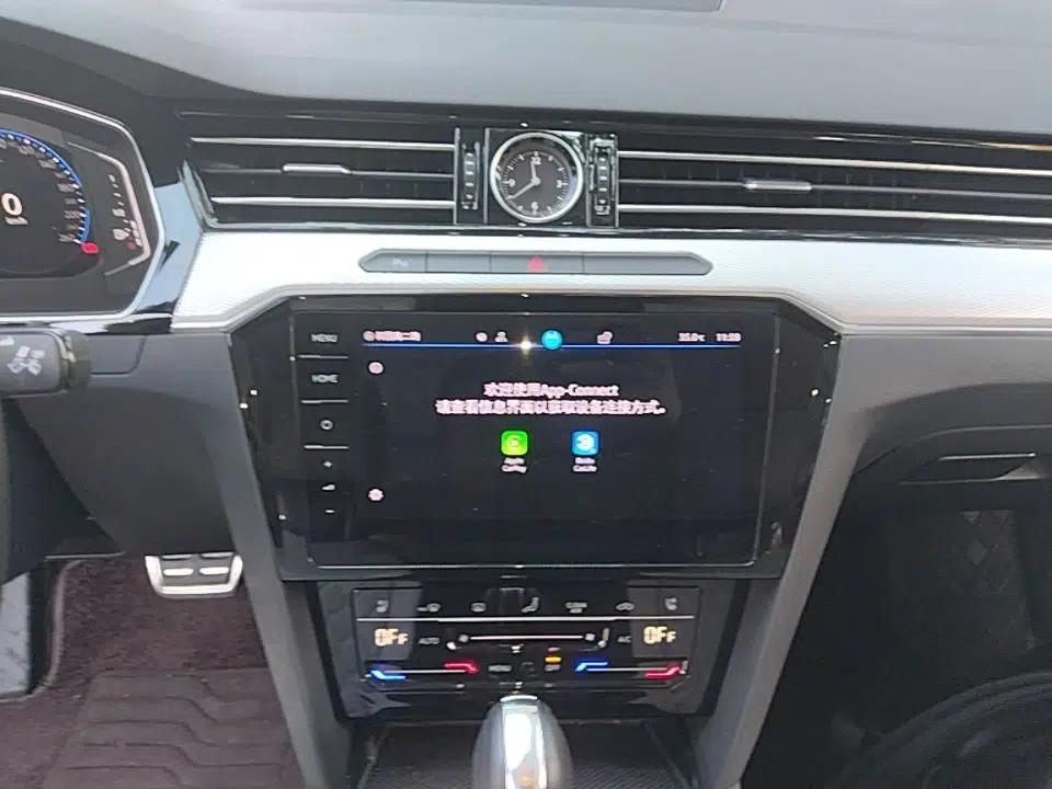 Volkswagen Magotan 2023 2 Million Units Commemorative Edition 330TSI DSG Luxury Version — миниатюра 15