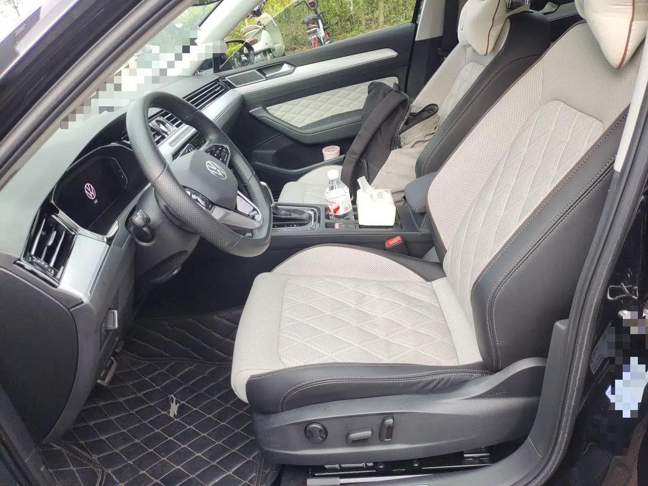 Volkswagen Magotan 2023 2 Million Units Commemorative Edition 330TSI DSG Luxury Version — миниатюра 15