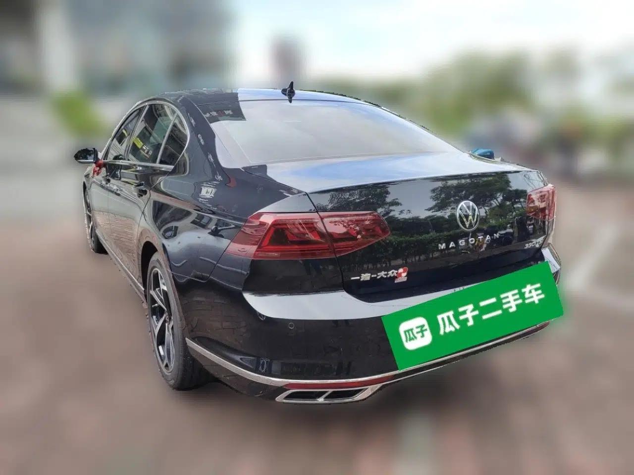 Volkswagen Magotan 2023 2 Million Units Commemorative Edition 330TSI DSG Luxury Version — миниатюра 4