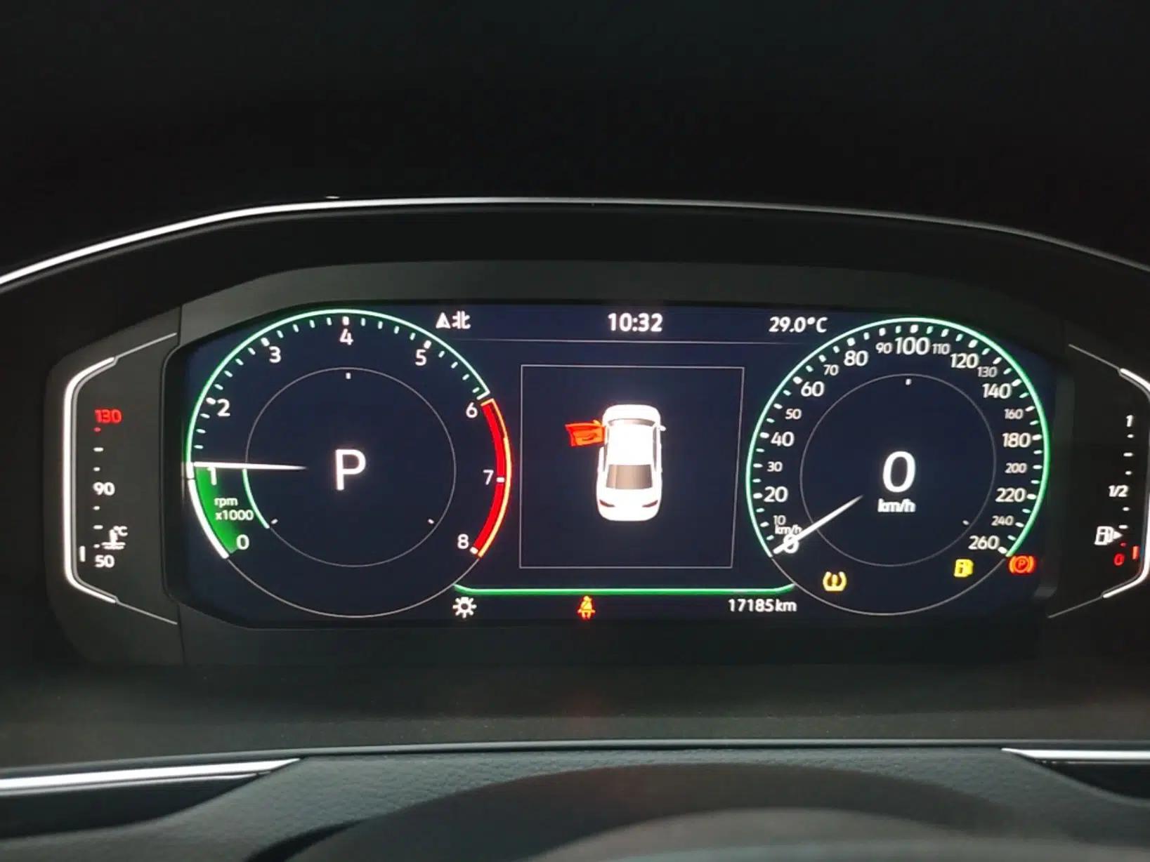 Volkswagen Magotan 2025 Zhongxiang Version 330TSI DSG Luxury Edition — миниатюра 14