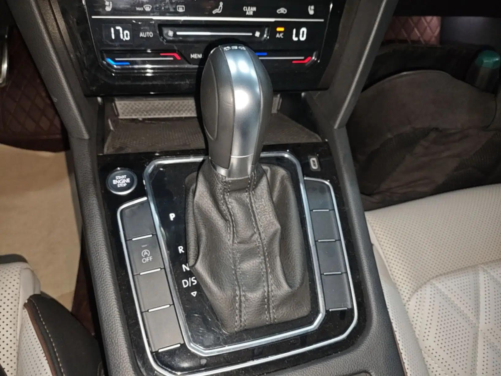 Volkswagen Magotan 2025 Zhongxiang Version 330TSI DSG Luxury Edition — миниатюра 16