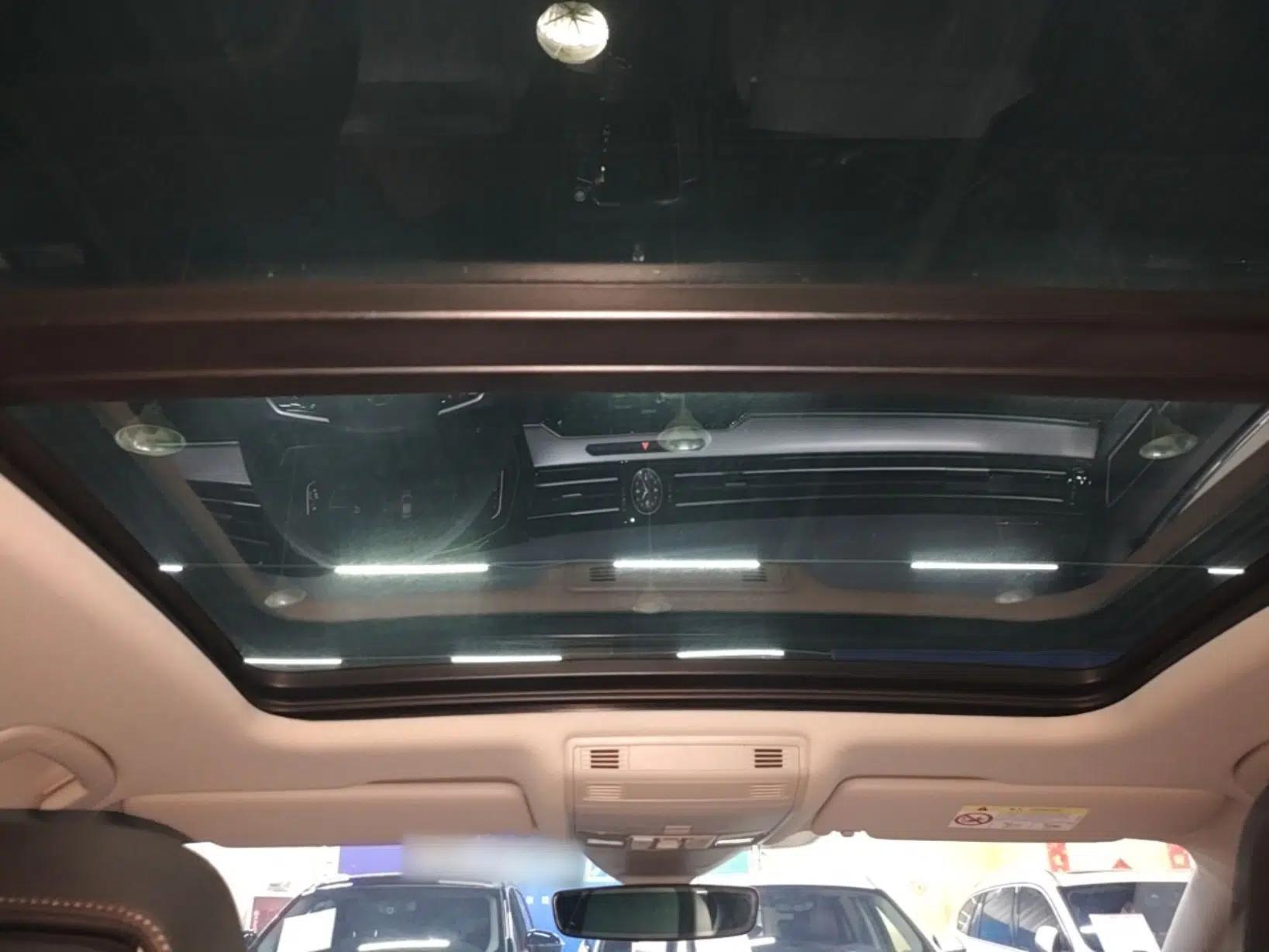 Volkswagen Magotan 2025 Zhongxiang Version 330TSI DSG Luxury Edition — миниатюра 21