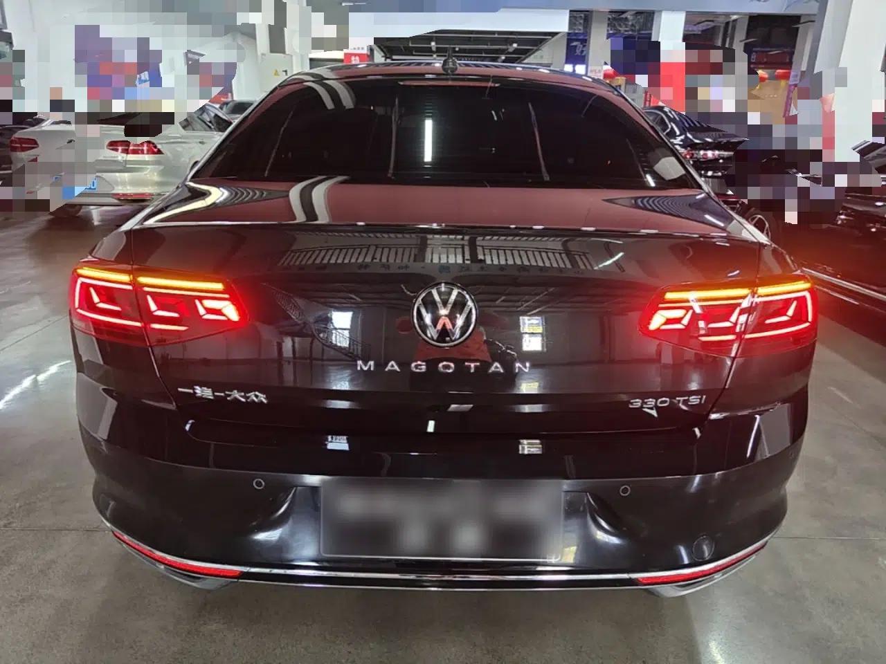 Volkswagen Magotan 2023 2 Million Units Commemorative Edition 330TSI DSG Luxury Version — миниатюра 5