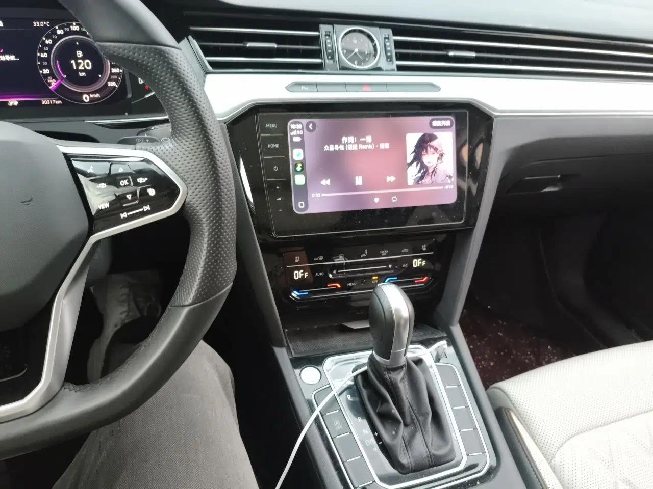 Volkswagen Magotan 2023 2 Million Units Commemorative Edition 330TSI DSG Luxury Version — миниатюра 13