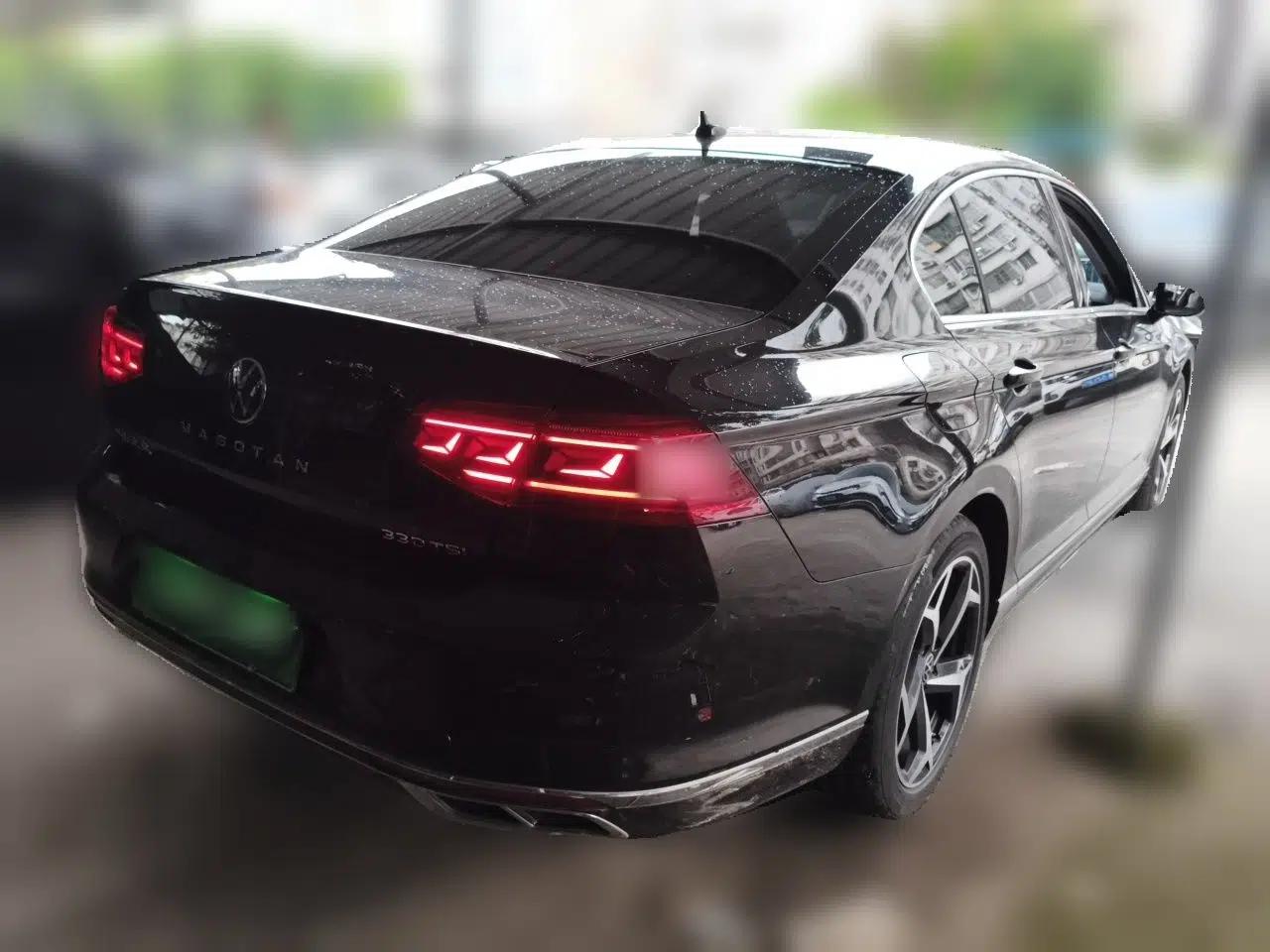 Volkswagen Magotan 2023 2 Million Units Commemorative Edition 330TSI DSG Luxury Version — миниатюра 6