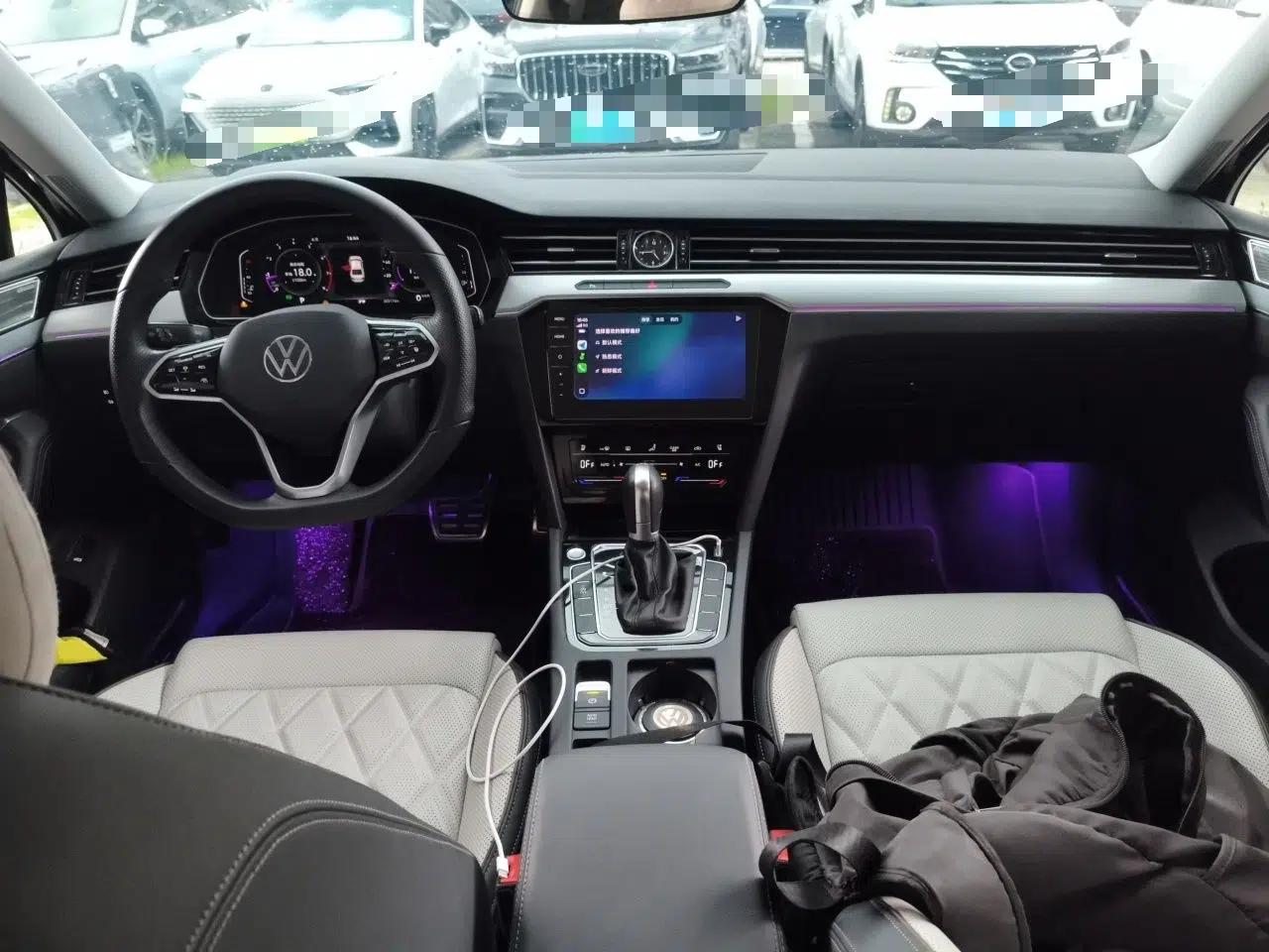 Volkswagen Magotan 2023 2 Million Units Commemorative Edition 330TSI DSG Luxury Version — миниатюра 9