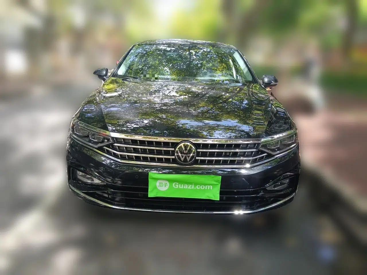 Volkswagen Magotan 2023 2 Million Units Commemorative Edition 330TSI DSG Luxury Version — миниатюра 2