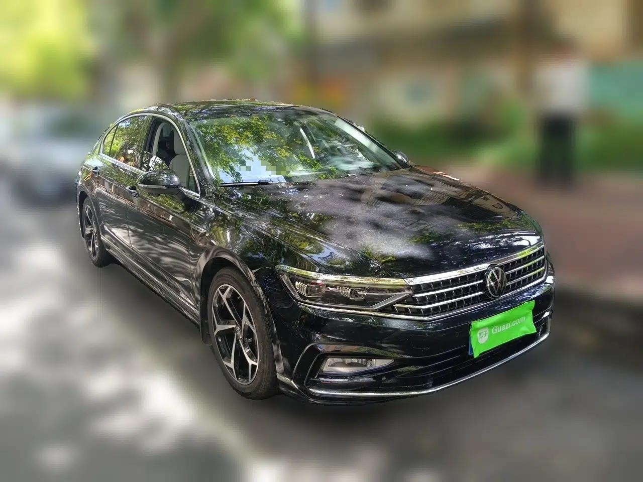 Volkswagen Magotan 2023 2 Million Units Commemorative Edition 330TSI DSG Luxury Version — миниатюра 3
